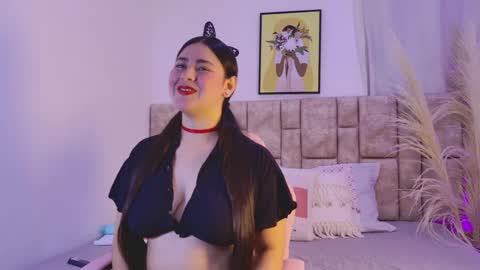 Snapshot of julietatorres_ chatting on 21, 11, 2025 julietatorres_ online show from 21, 11, 2025