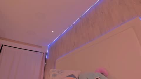 Julieta Vargas online show from 8, 3, 2026