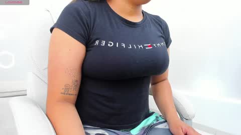 Snapshot of julietha_taylor chatting on 24, 1, 2025 Julietha online show from 24, 1, 2025