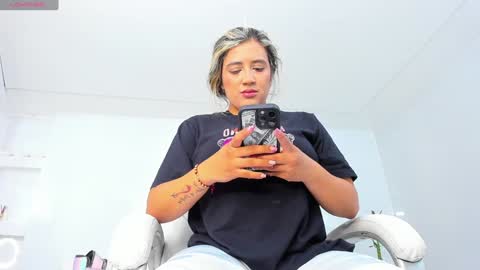 Snapshot of julietha_taylor chatting on 25, 1, 2025 Julietha online show from 25, 1, 2025