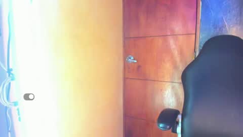   J U L L I E T A F O X   online show from 16, 4, 2026