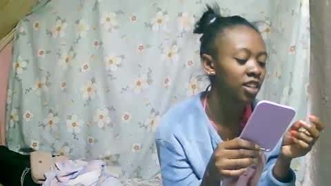 Snapshot of juliette9794 chatting on 12, 9, 2025 juliette9794 online show from 12, 9, 2025