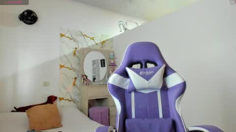 Snapshot of juliette_sweet05 chatting on 21, 6, 2026 juliette online show from 21, 6, 2026