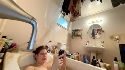 Snapshot of juliettelatte81200 chatting on 14, 7, 2026 juliettelatte81200 online show from 14, 7, 2026
