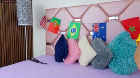 Snapshot of juliia_cruz_ chatting on 27, 6, 2026 Julia online show from 27, 6, 2026