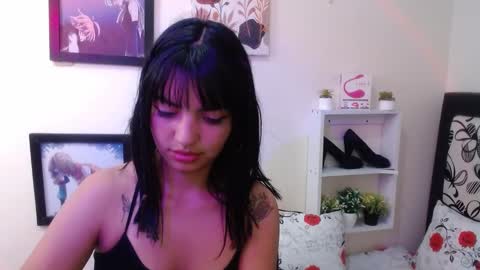 Juliieth Miller online show from 11, 3, 2025