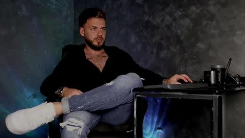 JULiUS   online show from 15, 11, 2025