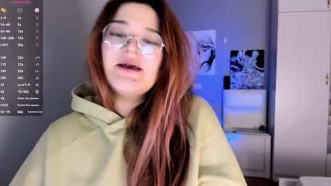 Snapshot of july_slowdive chatting on 3, 12, 2024 Julie online show from 3, 12, 2024