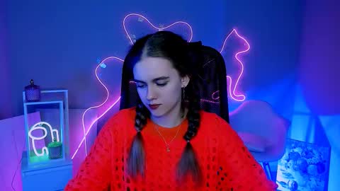 junewoods online show from 6, 3, 2026