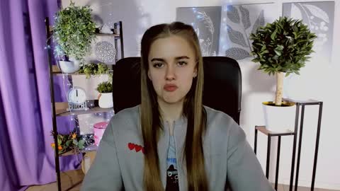 junewoods online show from 3, 4, 2026