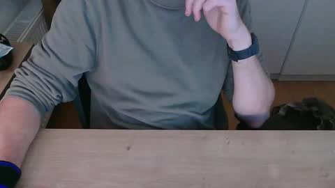 Snapshot of junk2711 chatting on 27, 10, 2025 junk2711 online show from 27, 10, 2025