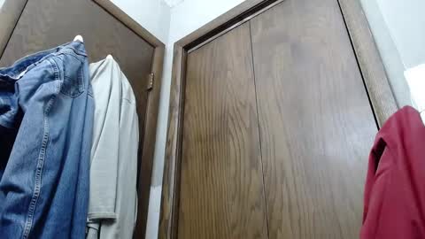 Snapshot of junk_yard_dog chatting on 14, 1, 2025 Dave online show from 14, 1, 2025