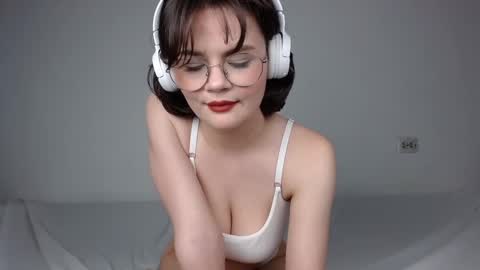 JunneWers online show from 3, 2, 2025