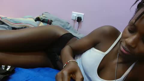 Snapshot of just_isla chatting on 14, 1, 2026 Sexy Isla online show from 14, 1, 2026