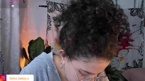 Snapshot of just_katiex chatting on 13, 2, 2025 Sofia online show from 13, 2, 2025