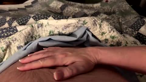 Snapshot of just_ur_avg_cpl chatting on 22, 9, 2025 justuravgdad  justuravgmom online show from 22, 9, 2025