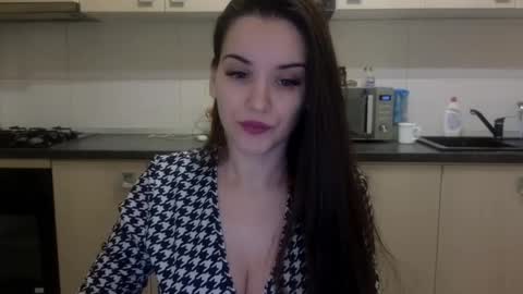 JustAnne online show from 9, 2, 2025