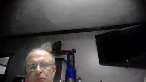 Tohiptwoquit online show from 2, 11, 2025