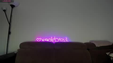 Snapshot of justchloex chatting on 6, 10, 2025 Chloe online show from 6, 10, 2025