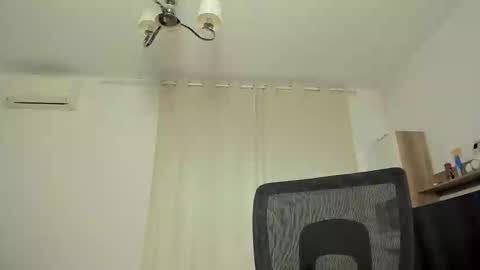 Snapshot of justchloex chatting on 18, 10, 2025 Chloe online show from 18, 10, 2025