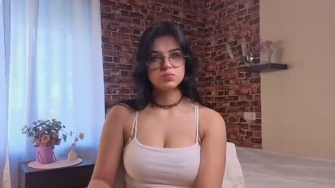 Snapshot of justholly chatting on 10, 8, 2026 Holly online show from 10, 8, 2026