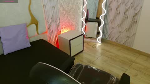  justin  online show from 8, 4, 2026