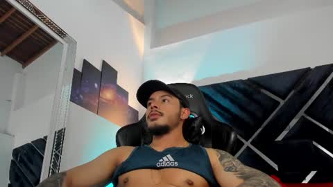 Justin White online show from 28, 7, 2026