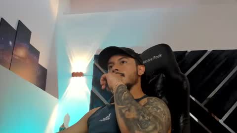 Justin White online show from 28, 7, 2026