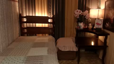 justine_hunk online show from 21, 12, 2024