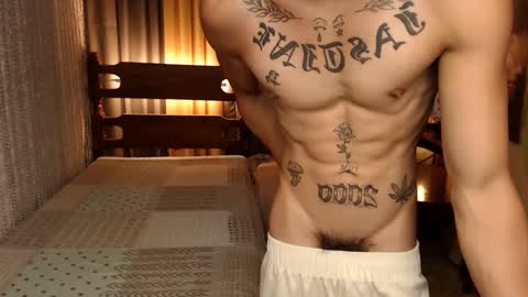 justine_hunk online show from 5, 1, 2025