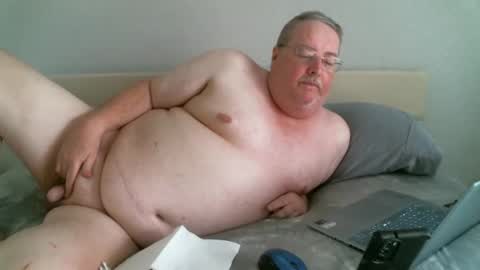 justmedm64 online show from 10, 3, 2025