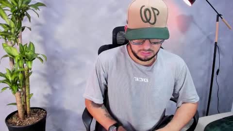 Snapshot of kaan_drakoss chatting on 5, 4, 2026 Kaan Annie online show from 5, 4, 2026