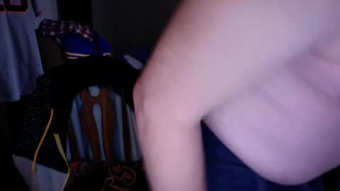 Snapshot of kachen2003 chatting on 30, 12, 2024 kachen2003 online show from 30, 12, 2024