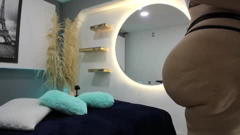 Antonella online show from 5, 11, 2025