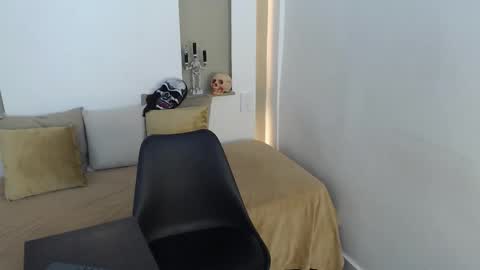Karina online show from 18, 10, 2025