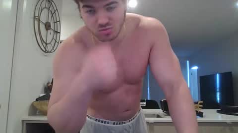 Snapshot of kailebtwinkletoes chatting on 28, 10, 2025 MrJuicyJames online show from 28, 10, 2025