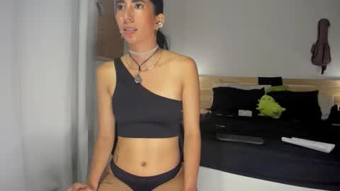 kaiI and sebastian model indepent online show from 4, 12, 2025