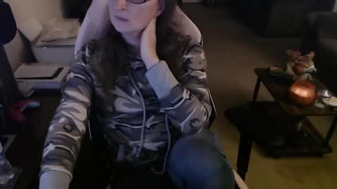 Snapshot of kait331 chatting on 31, 10, 2025 Camprincess331 online show from 31, 10, 2025