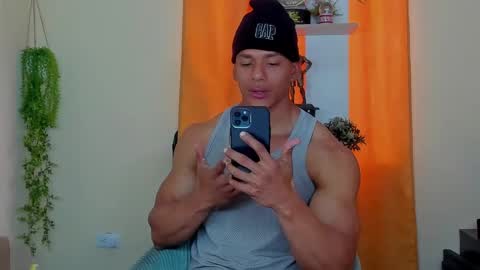 kale thomson online show from 28, 1, 2025