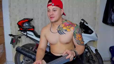 Kaledd musclees room Master online show from 22, 12, 2024