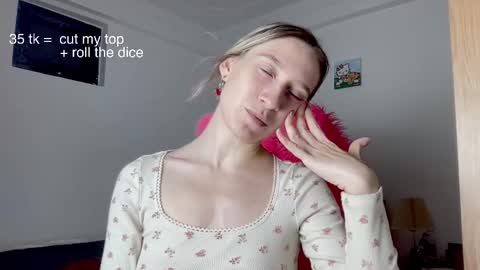 Snapshot of kali_the_goddess chatting on 14, 11, 2025 kali_the_goddess online show from 14, 11, 2025