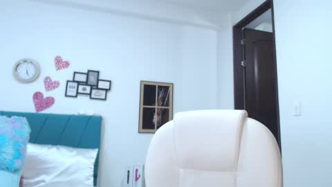 Kamilalopez online show from 18, 2, 2025