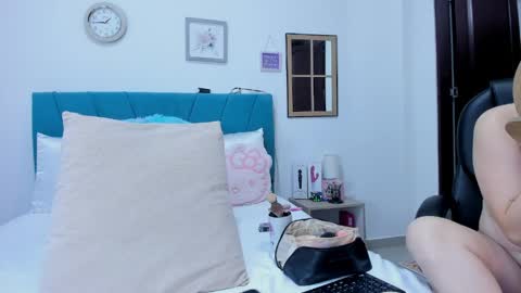 Kamilalopez online show from 6, 4, 2026