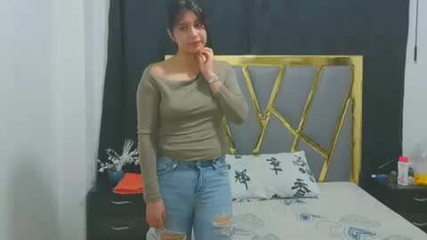 kamgomezxox online show from 5, 3, 2025