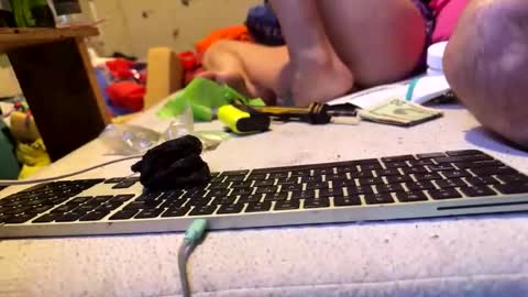 Snapshot of kamikazeozzy_juicylucee chatting on 9, 2, 2026 kamikazeozzy_juicylucee online show from 9, 2, 2026