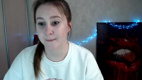 kamilla_love_ online show from 14, 4, 2026