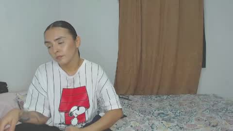 Snapshot of kammy_cami chatting on 4, 6, 2026 kammy y camila online show from 4, 6, 2026