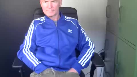 Robbie online show from 4, 3, 2026