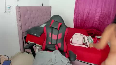 Snapshot of karen_josy chatting on 18, 1, 2026 karen_josy online show from 18, 1, 2026