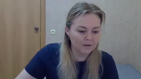 karennelsonx online show from 30, 5, 2026